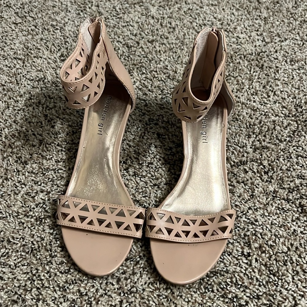 Madden girl hayleyy sandals